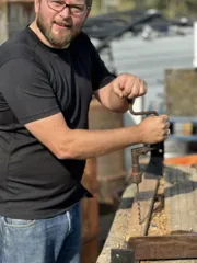 Working with a hand brace — September 2024